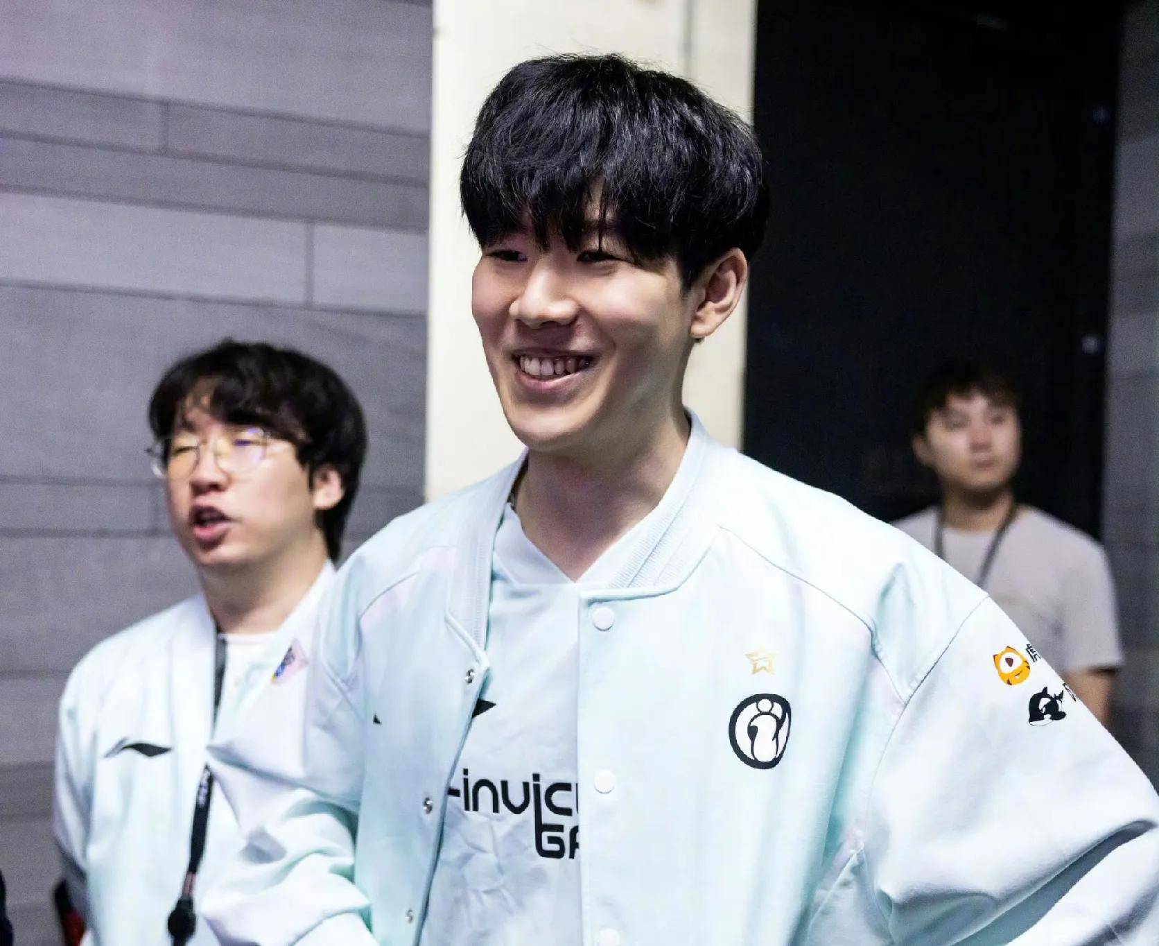 源自玫瑰战 源自玫瑰战